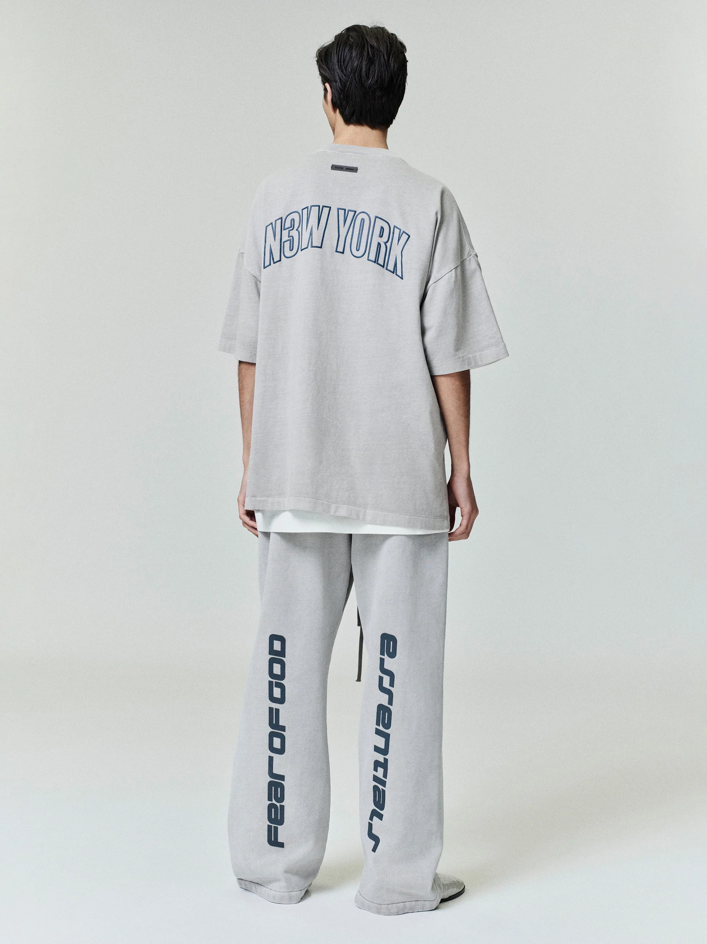 AMBERELLE 3553NT1AL5 Oversized Graphic T-Shirt in blackred