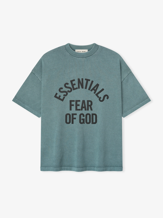 AMBERELLE Campus 90s Oversized T-Shirt in black