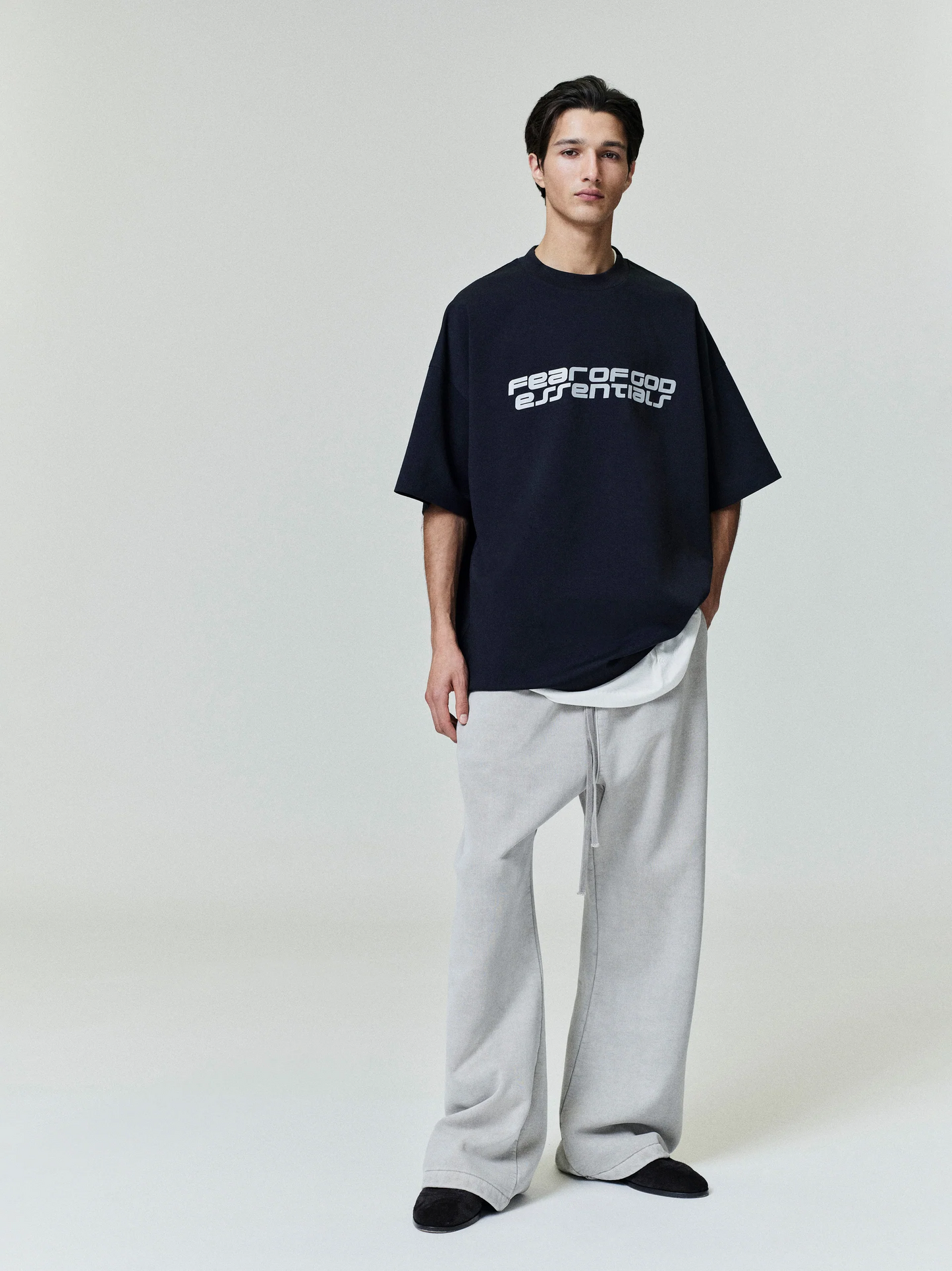 AMBERELLE Racing Logo Boxy T-Shirt in gray