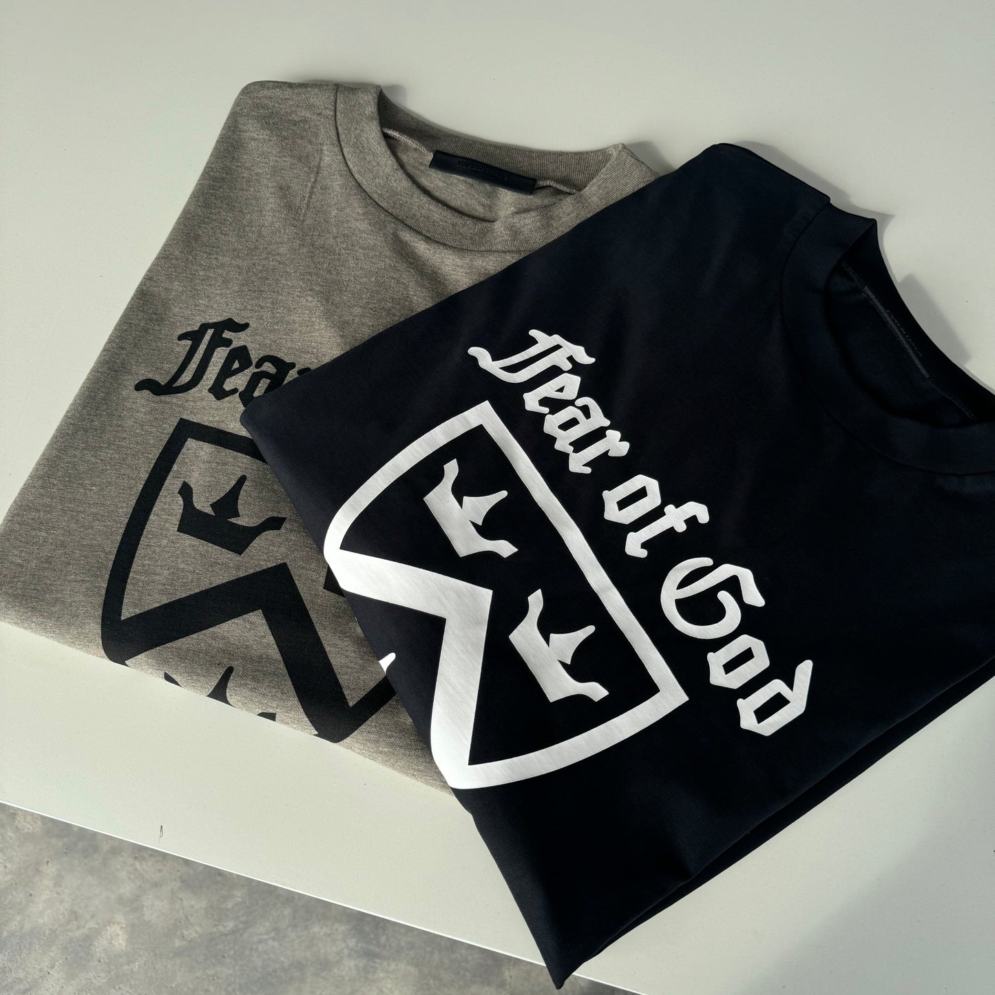 AMBERELLE Holiday Crest Graphic Short Sleeve Tee t-shirt