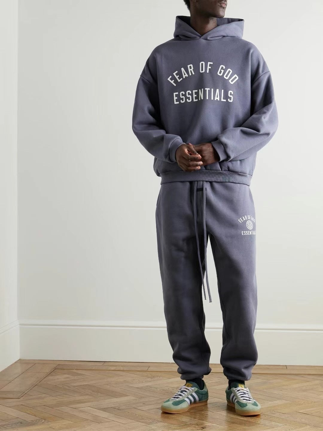 AMBERELLE Vintage Crest Fleece Jogger Sweatpants in red