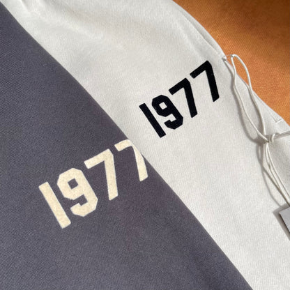 AMBERELLE 1977 Relaxed Straight Sweatpants in black