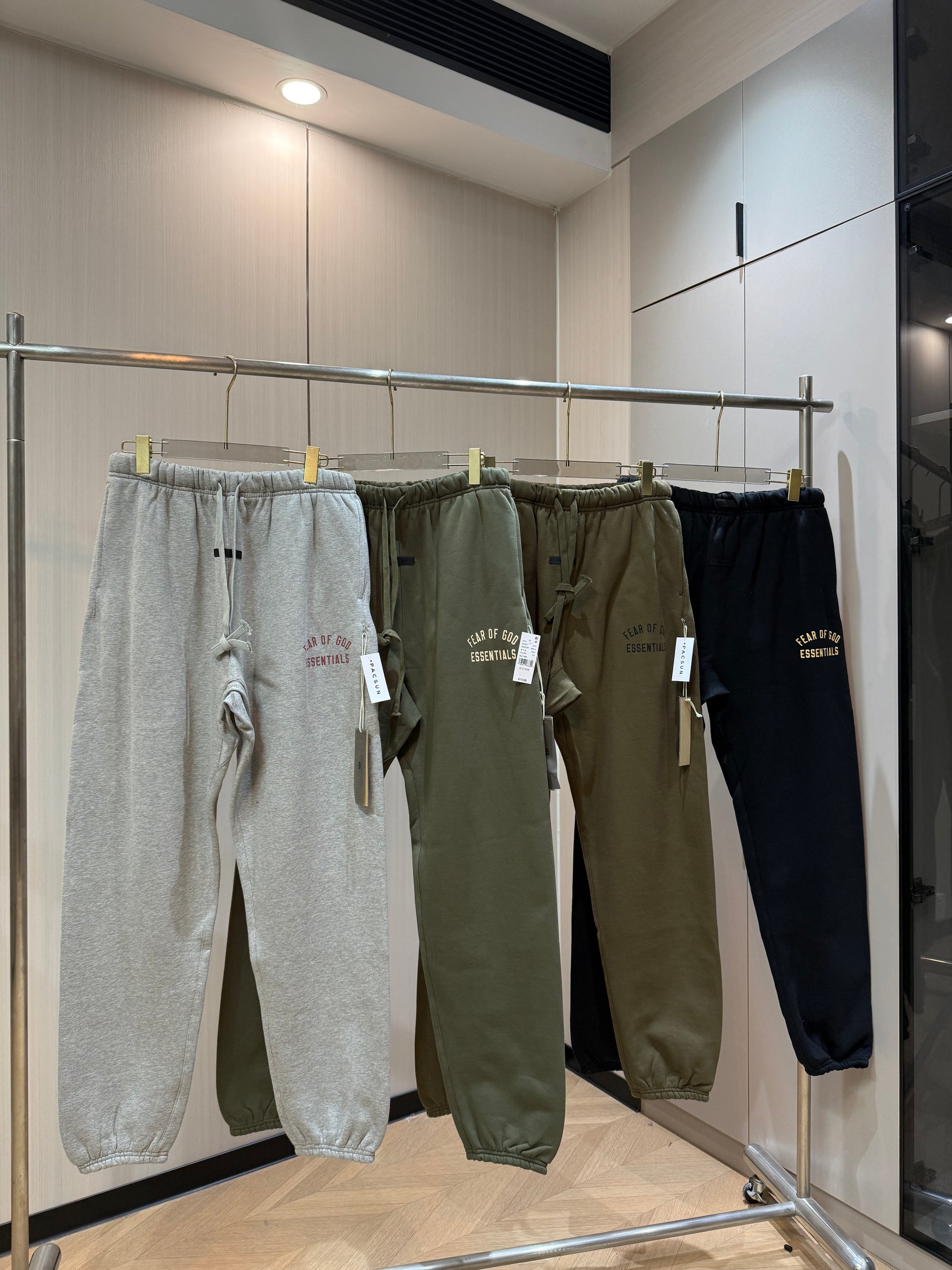 AMBERELLE Bold Letter Graphic Fleece Sweatpants in black