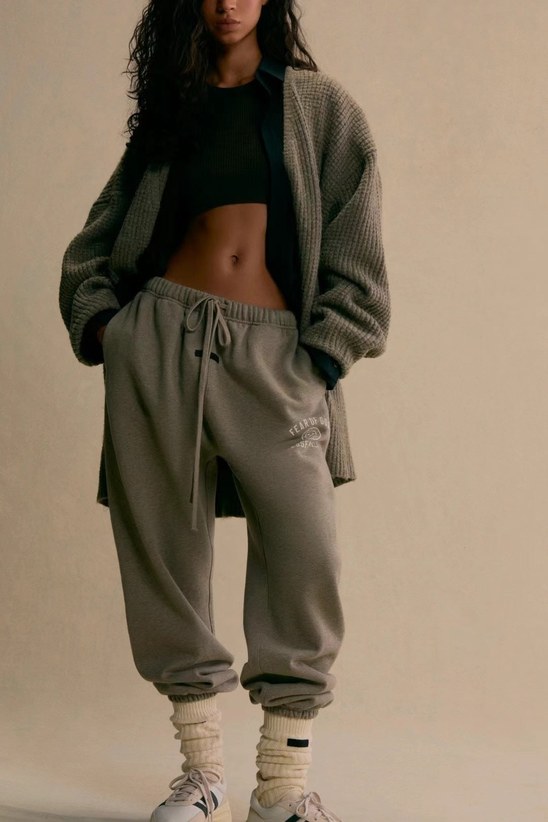 AMBERELLE Vintage Crest Fleece Jogger Sweatpants in navy