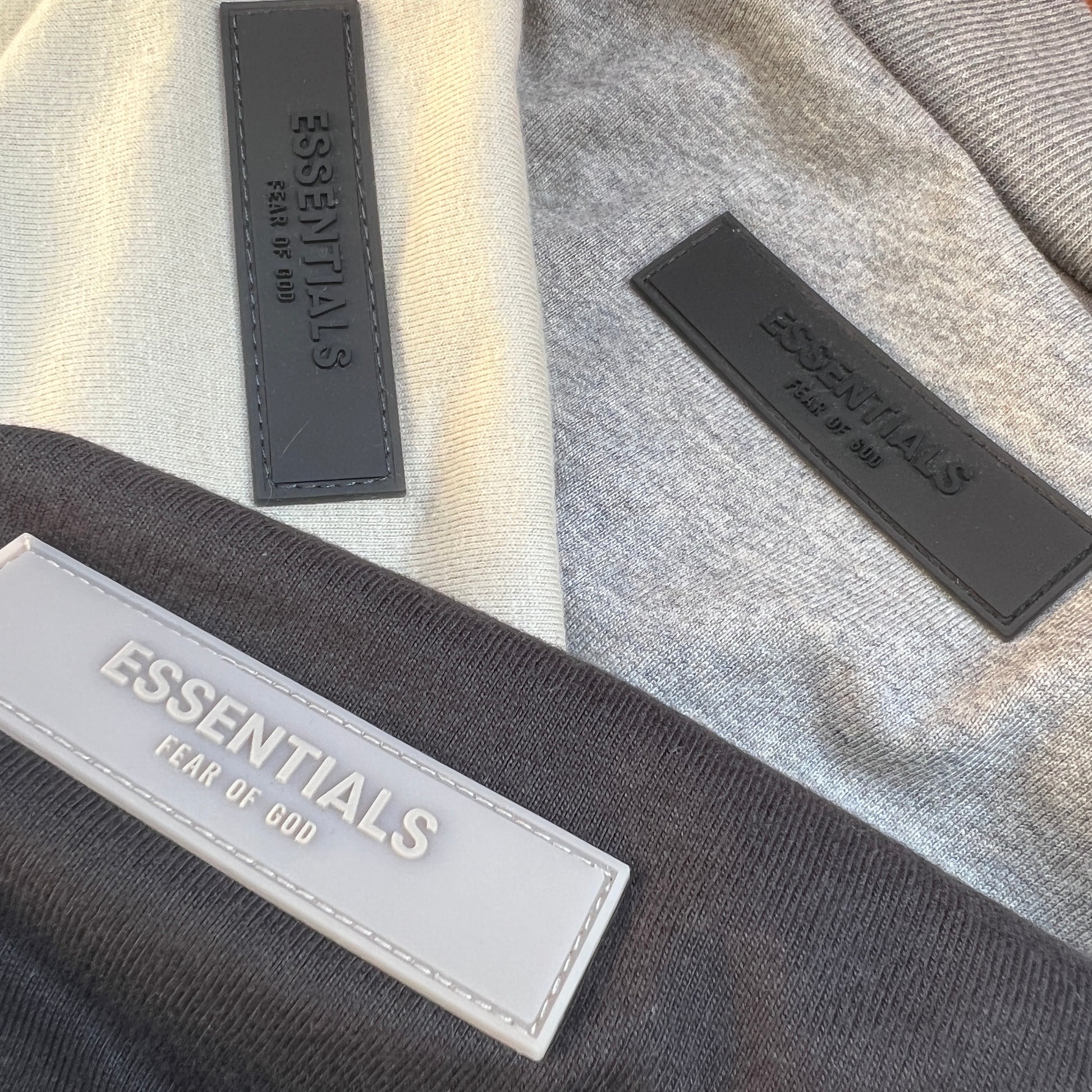 AMBERELLE 1977 Graphic Long Sleeve Tee in black