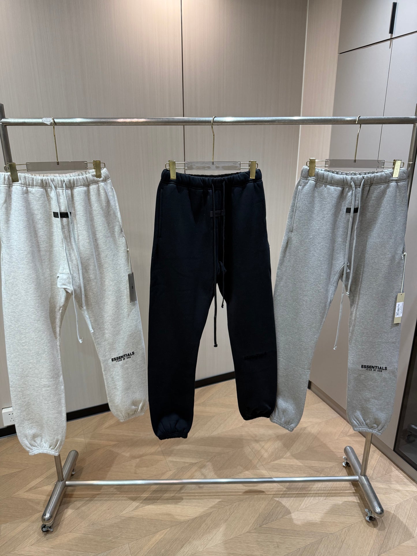 AMBERELLE Core Flocked Logo Sweatpants in light heather grey