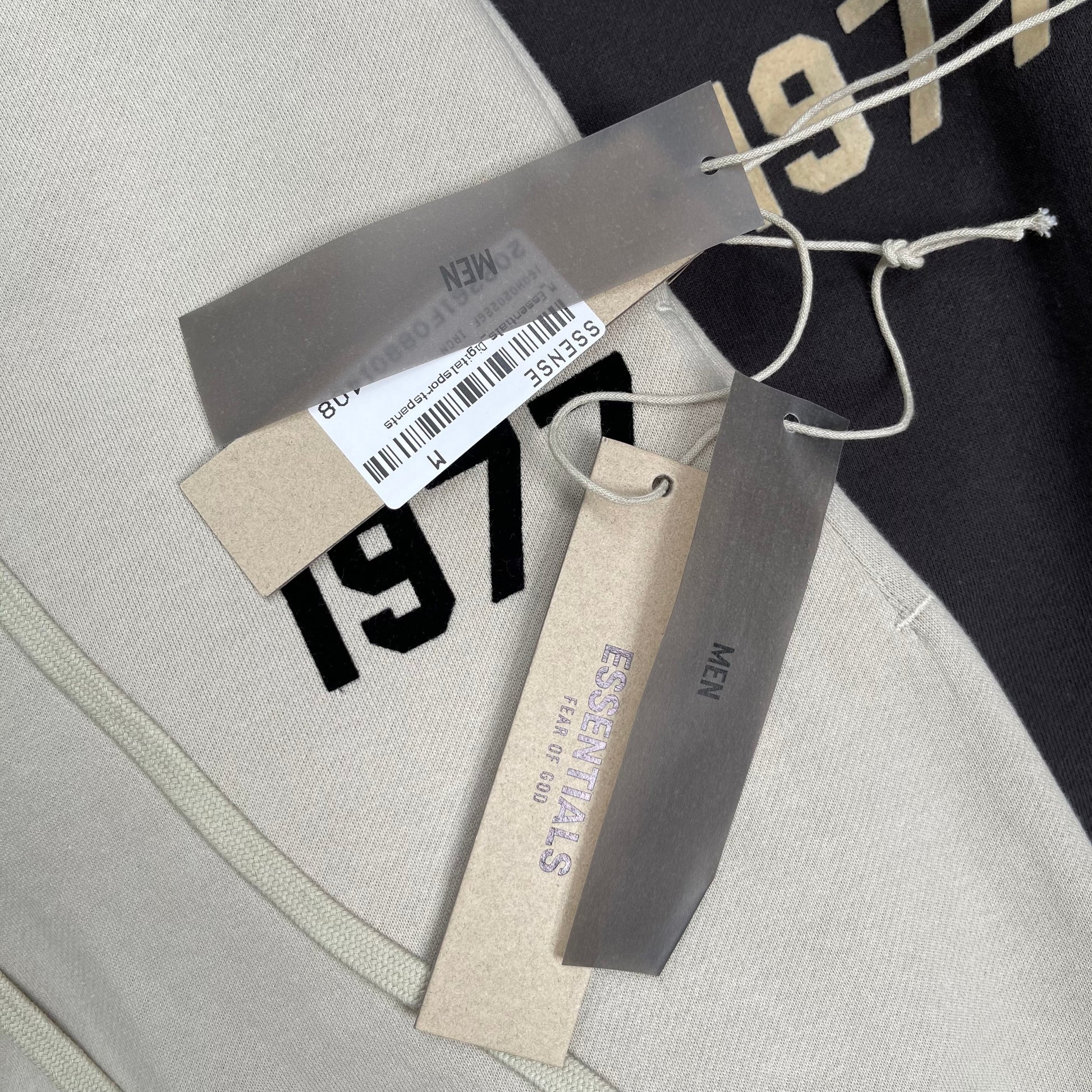 AMBERELLE 1977 Fleece Joggers Sweatpants in black