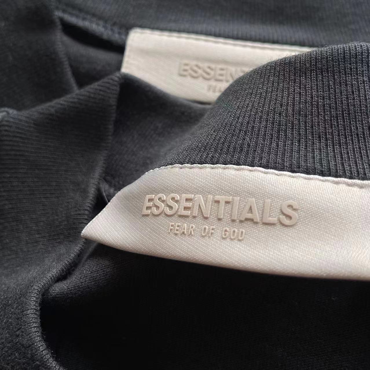 AMBERELLE 1977 Flocked Print Oversized T-Shirt in black