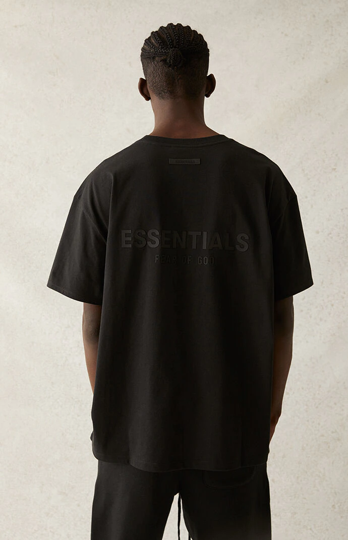 AMBERELLE 21SS Silicone Logo T-Shirt in black
