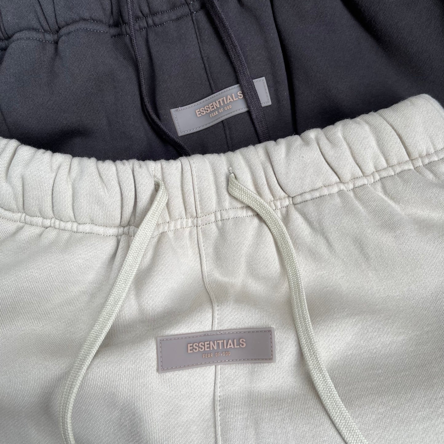 AMBERELLE 1977 Fleece Joggers Sweatpants in white