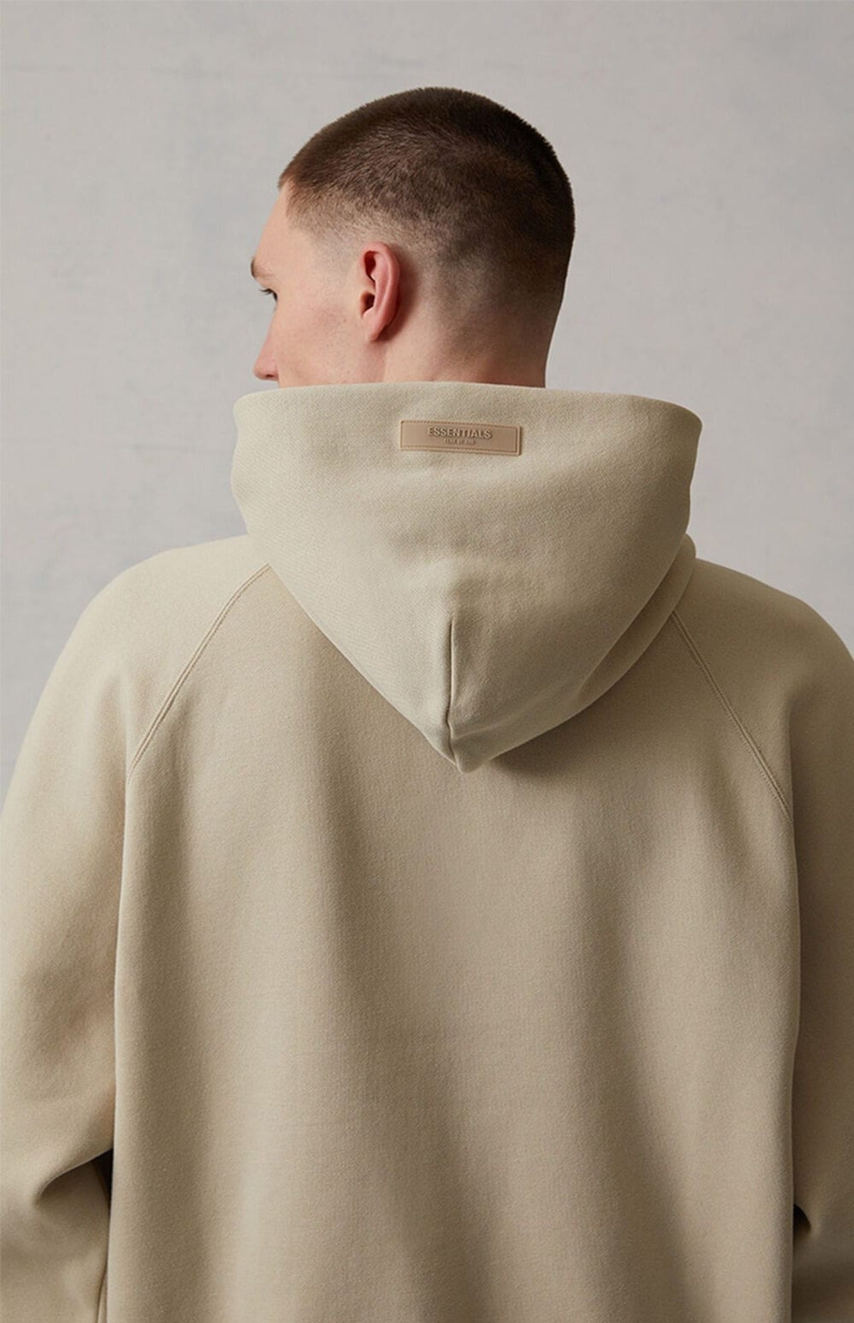AMBERELLE 1977 Graphic Fleece Hoodie in beige