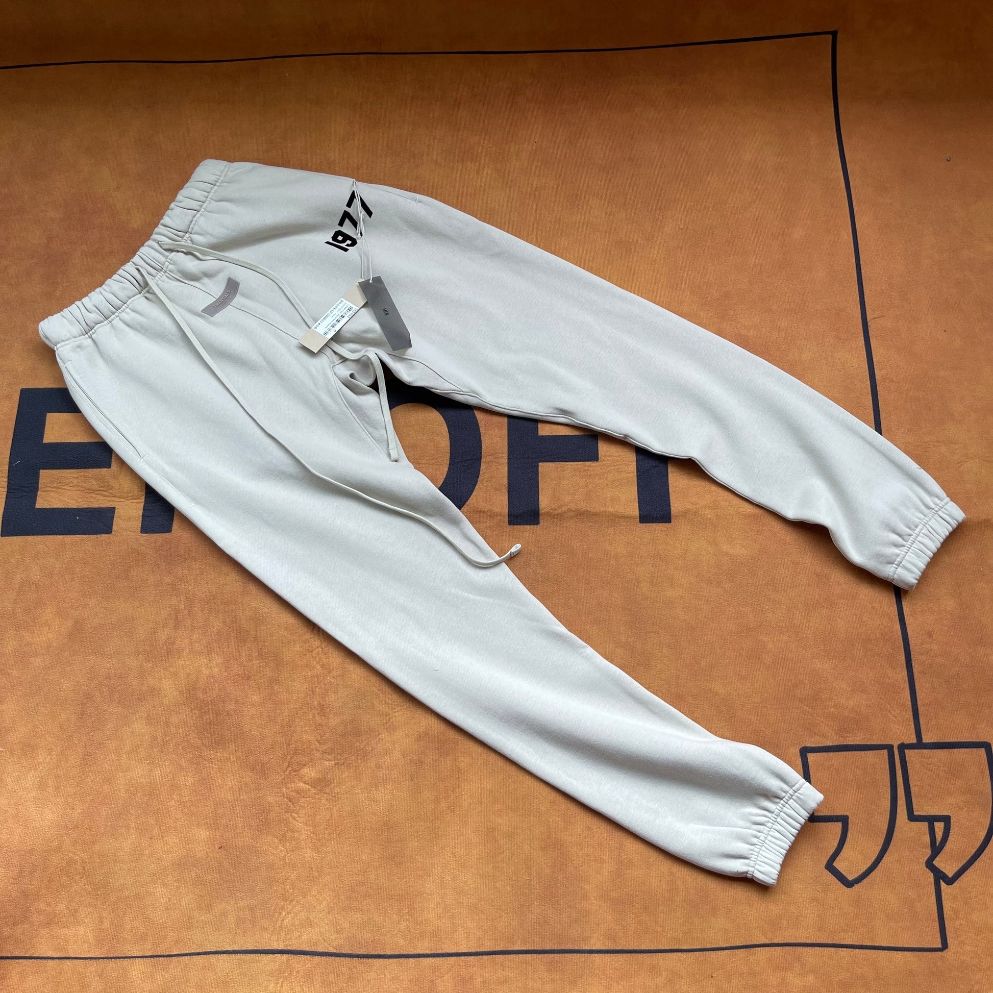 AMBERELLE 1977 Fleece Joggers Sweatpants in black