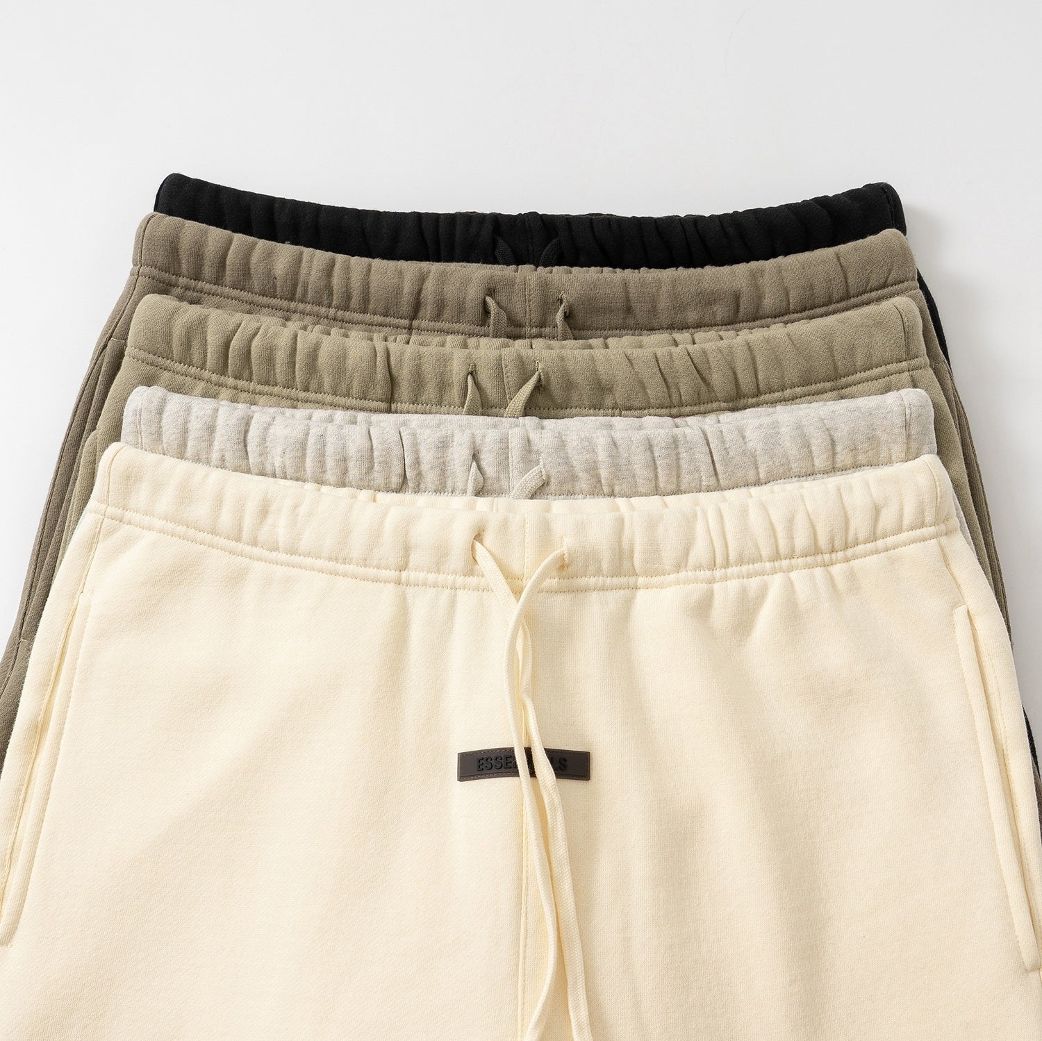 AMBERELLE 21FW Logo Fleece Joggers in gray