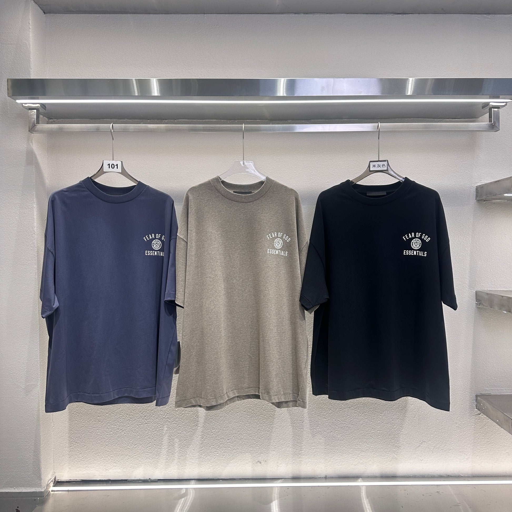 AMBERELLE Mini Crest Logo Short Sleeve Tee in black