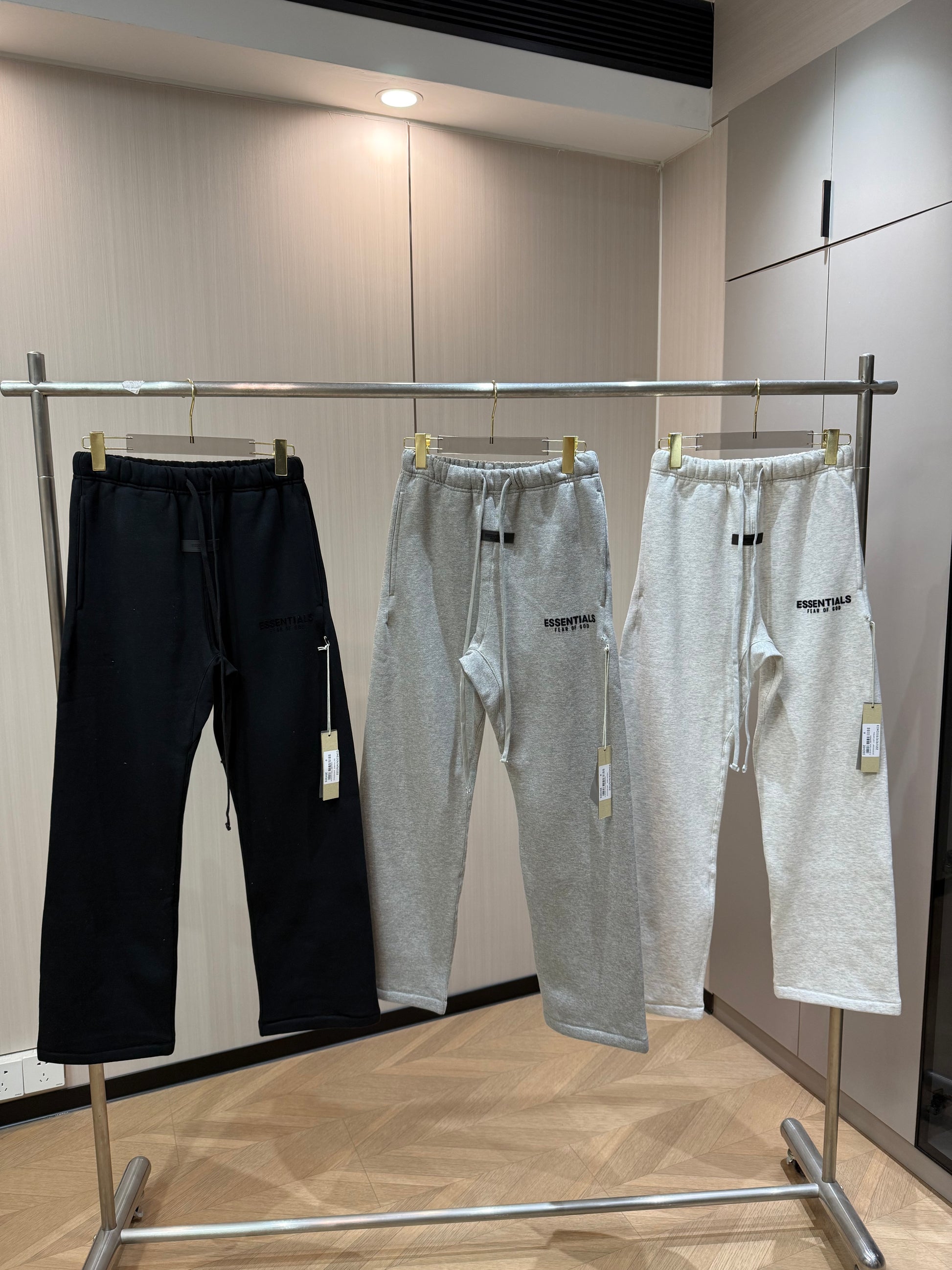 AMBERELLE Core Flocked Logo Straight Sweatpants in gray