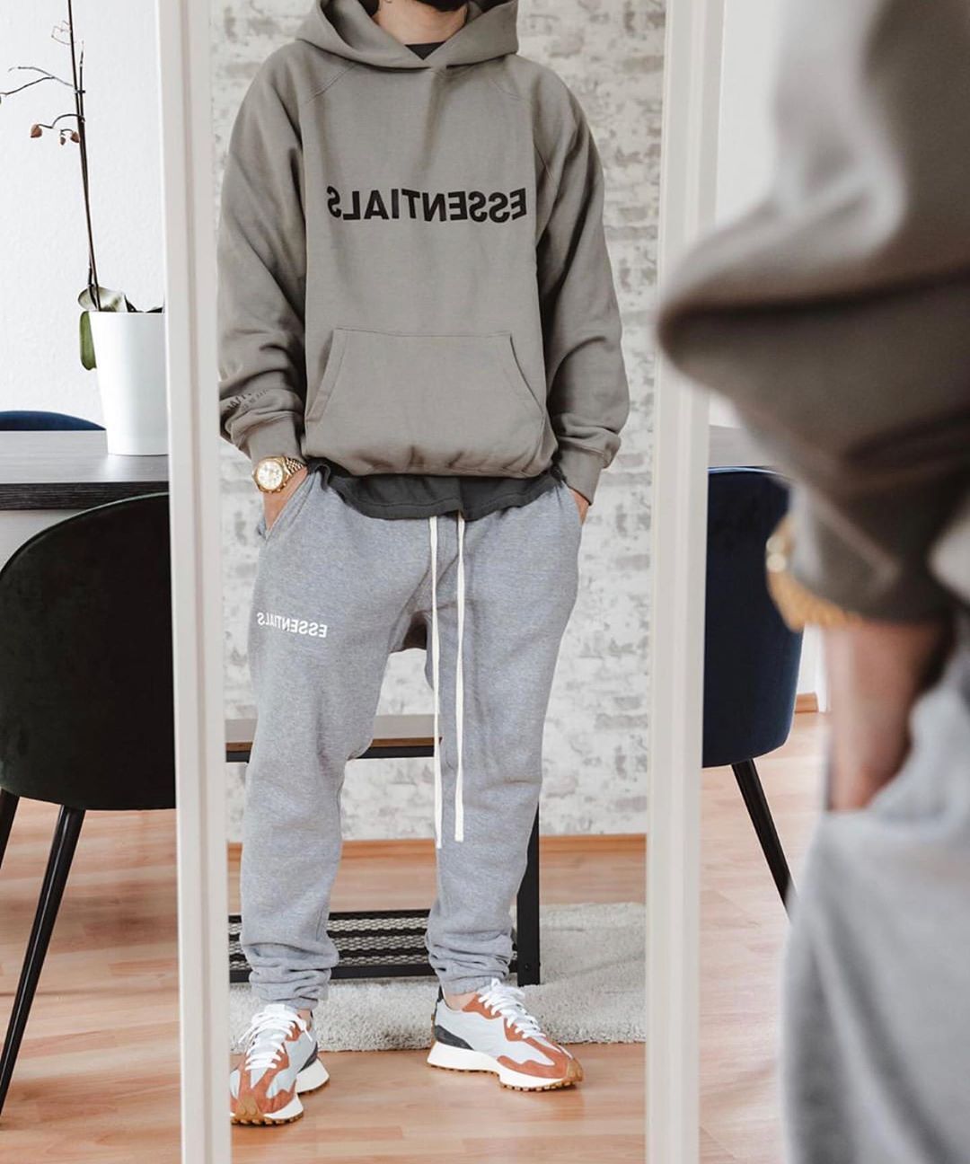 AMBERELLE Side Logo Oversized Fleece Hoodie in taupe