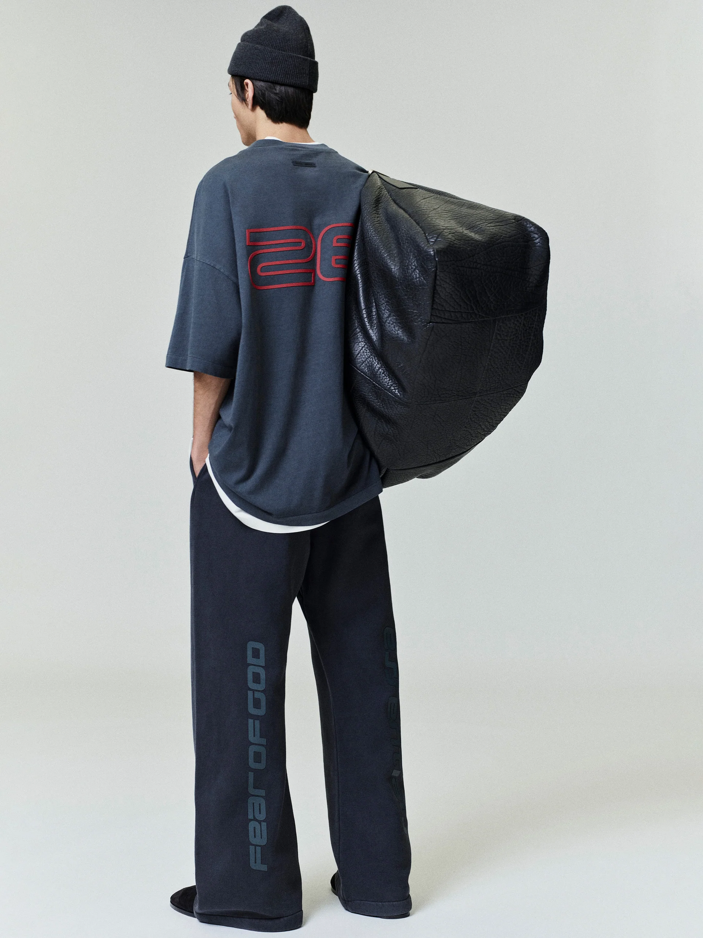 AMBERELLE 90s Graphic Oversized T-Shirt in blackred