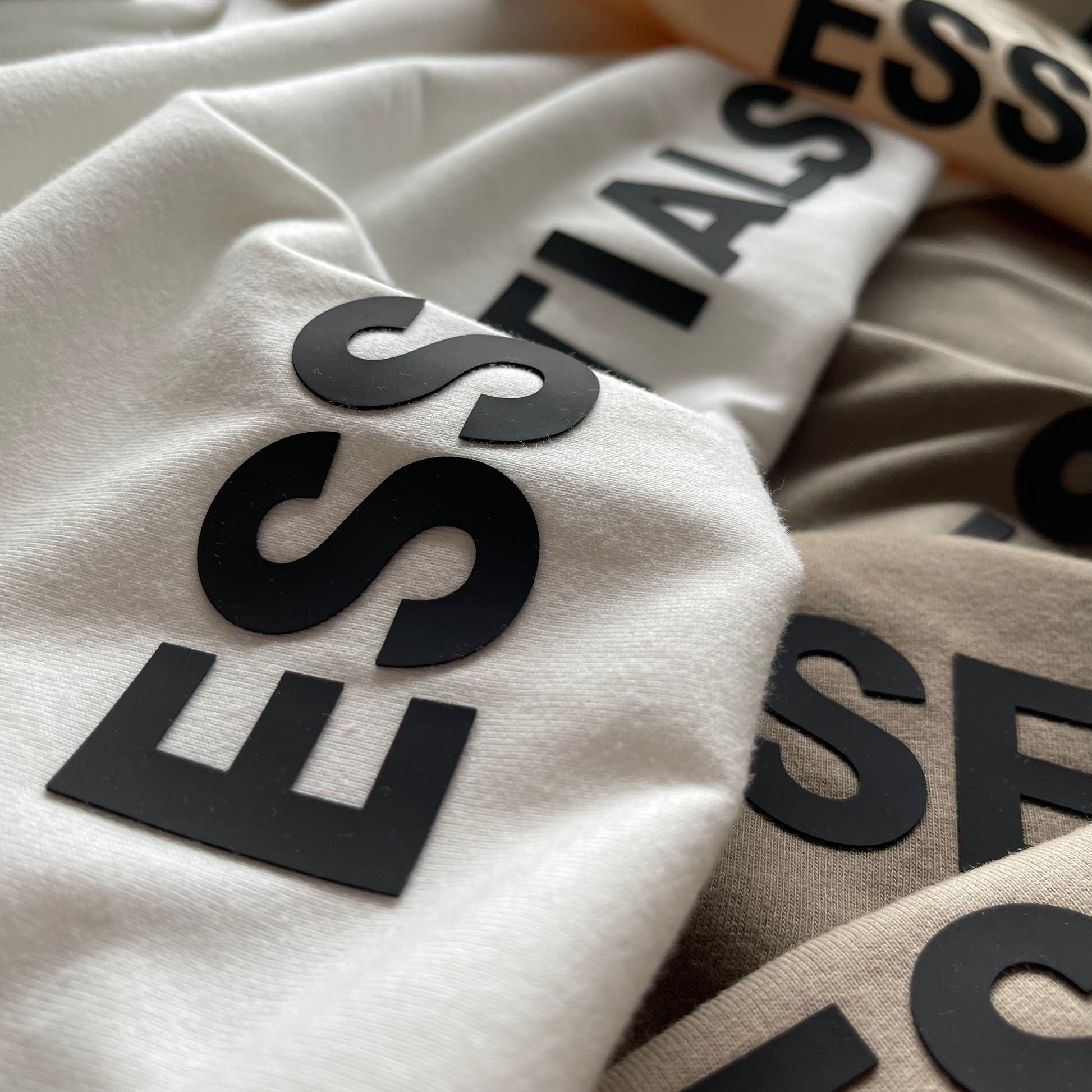 AMBERELLE Classic Logo Short Sleeve Tee in dark taupe