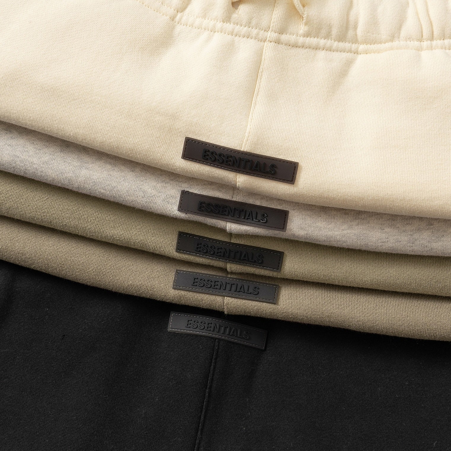 AMBERELLE 21FW Logo Fleece Joggers in gray