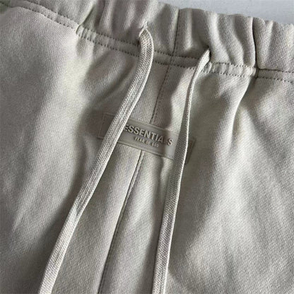 AMBERELLE 1977 Relaxed Drawstring Sweatshorts in light heather grey