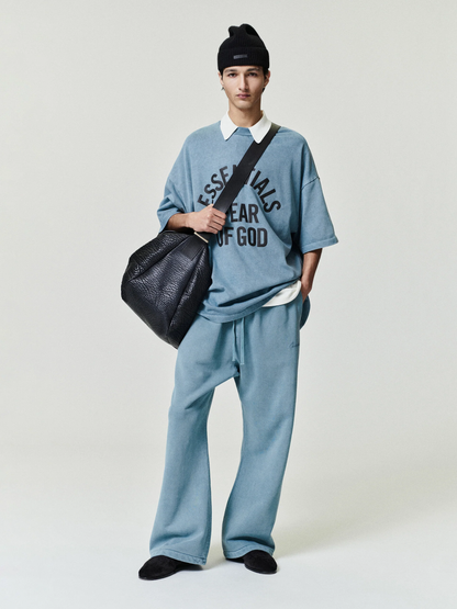 AMBERELLE Campus 90s Oversized T-Shirt in black