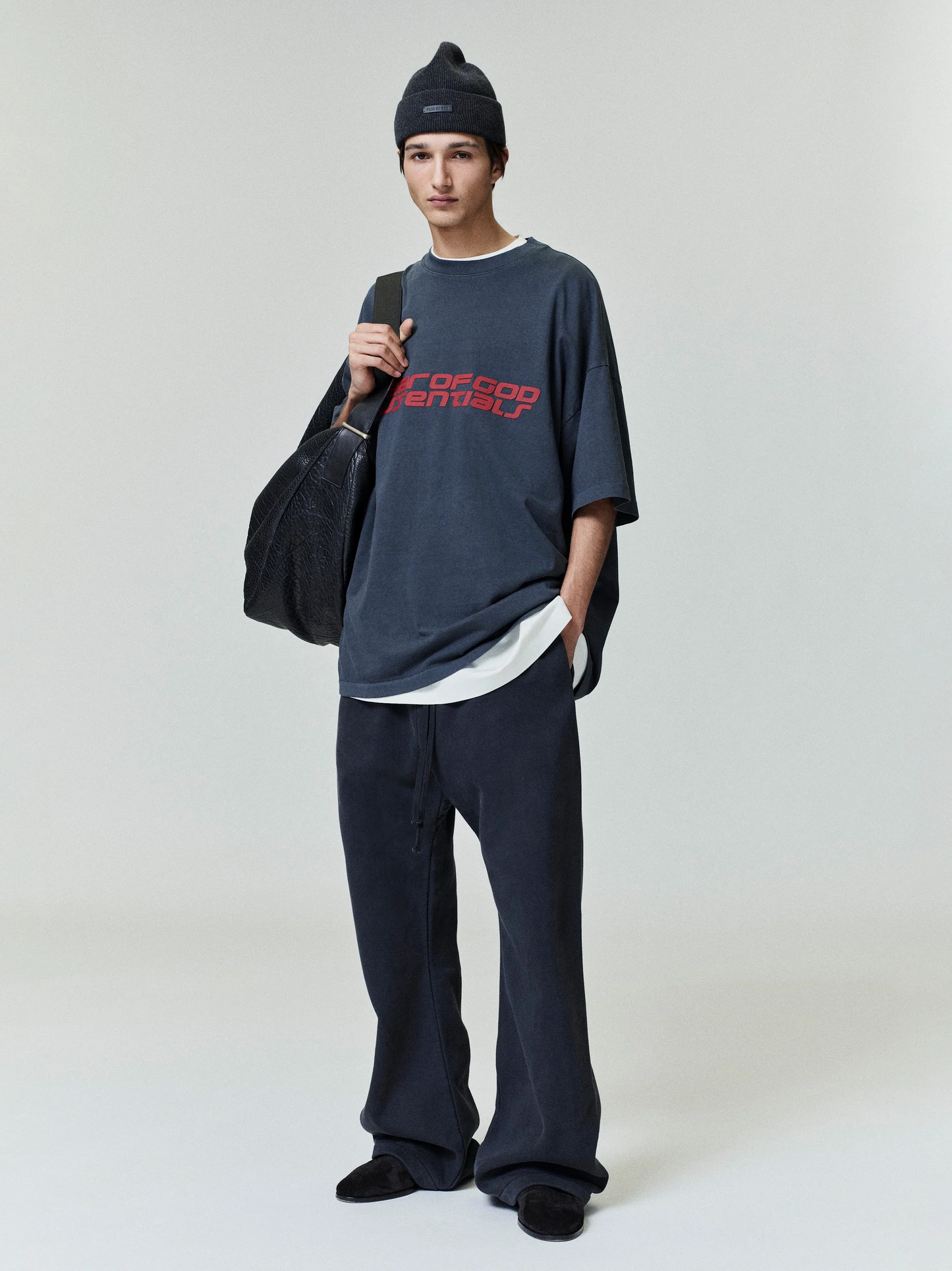 AMBERELLE 90s Graphic Oversized T-Shirt in blackred