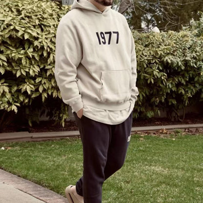 AMBERELLE 1977 Graphic Fleece Hoodie in black