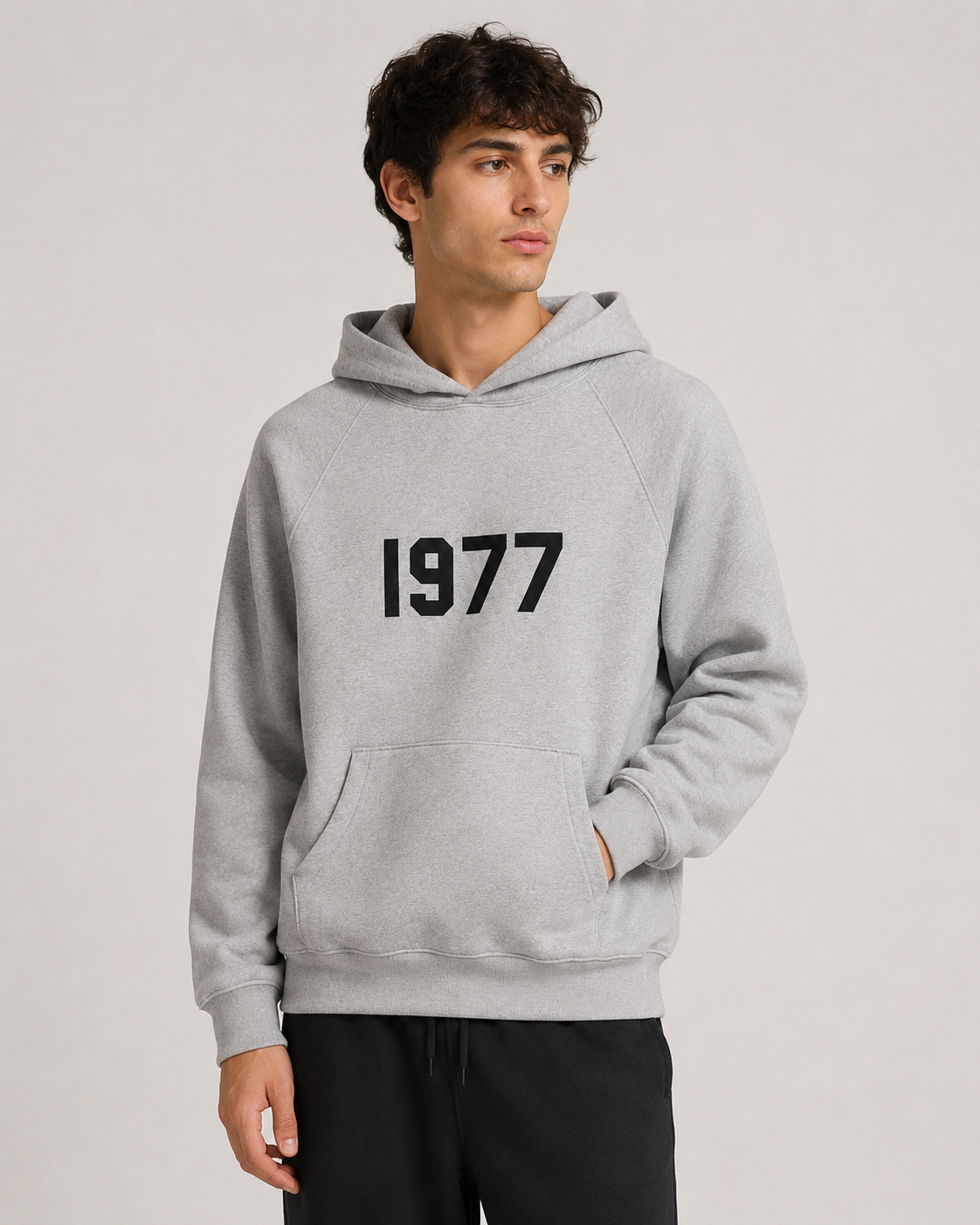AMBERELLE 1977 Graphic Fleece Hoodie in cream