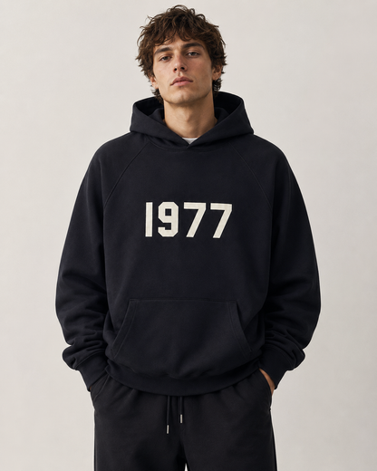 AMBERELLE 1977 Graphic Fleece Hoodie in black