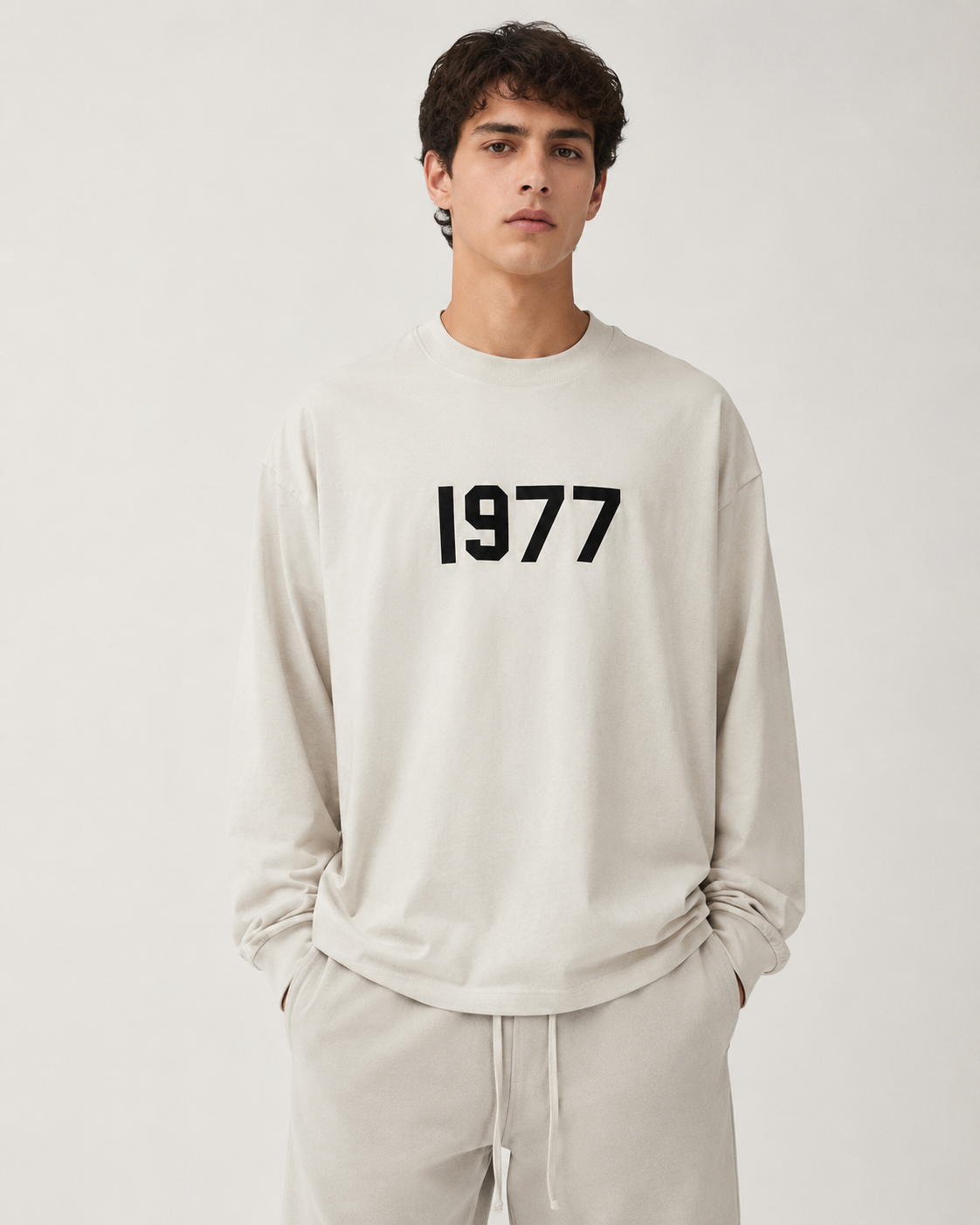 AMBERELLE 1977 Graphic Long Sleeve Tee in black