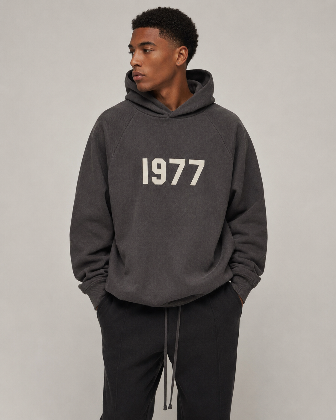 AMBERELLE 1977 Knit Pullover Hoodie in black