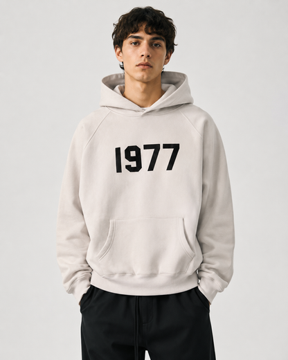 AMBERELLE 1977 Graphic Fleece Hoodie in beige