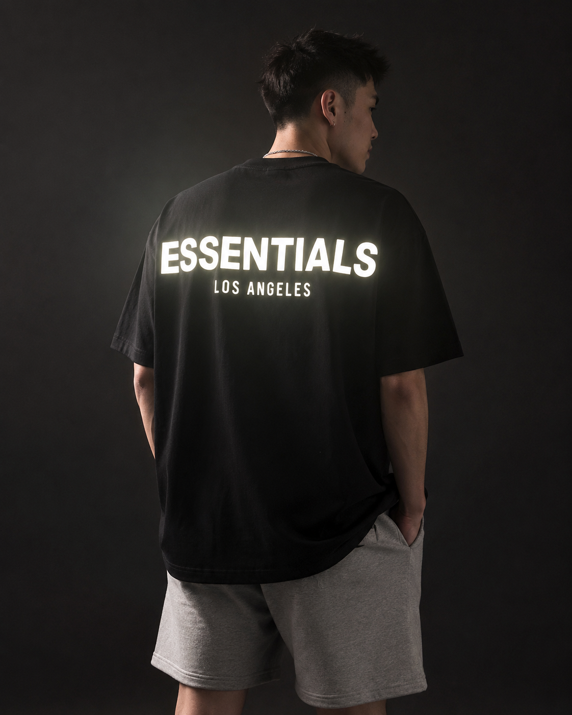 AMBERELLE Reflective Los Angeles Back Print T-Shirt in black