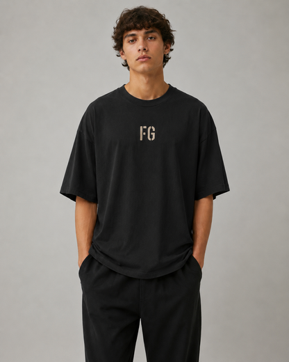 AMBERELLE Varsity Letter Oversized Short Sleeve T-Shirt in blackred