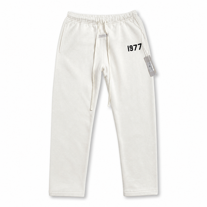 AMBERELLE 1977 Relaxed Straight Sweatpants in cream