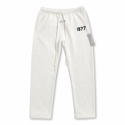 AMBERELLE 1977 Relaxed Straight Sweatpants in cream