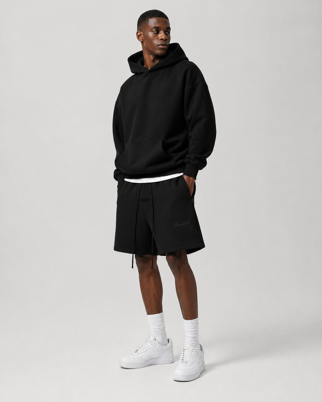 AMBERELLE Signature Classic Sweatshorts in cream
