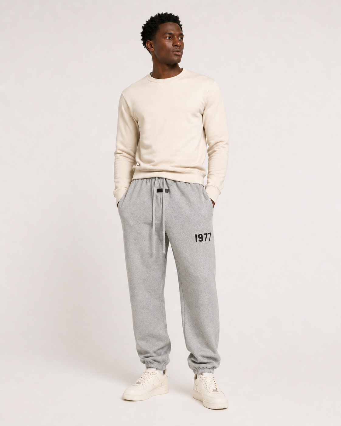 AMBERELLE 1977 Fleece Joggers Sweatpants in gray