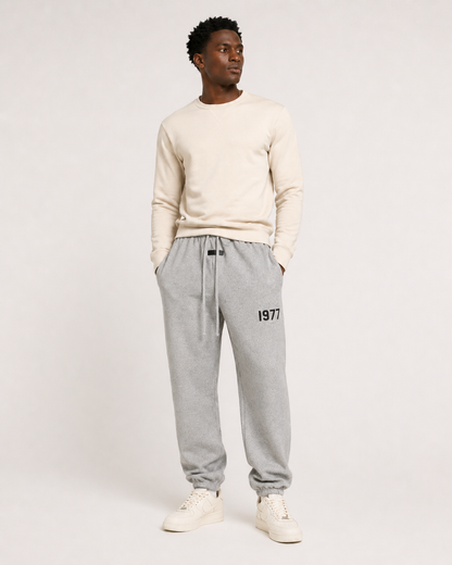AMBERELLE 1977 Fleece Joggers Sweatpants in gray