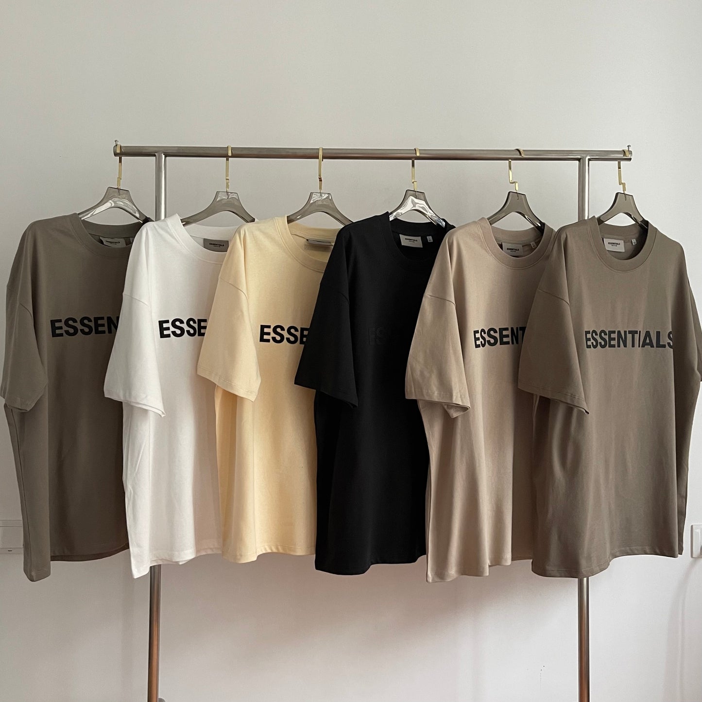 AMBERELLE Classic Logo Short Sleeve Tee in dark taupe