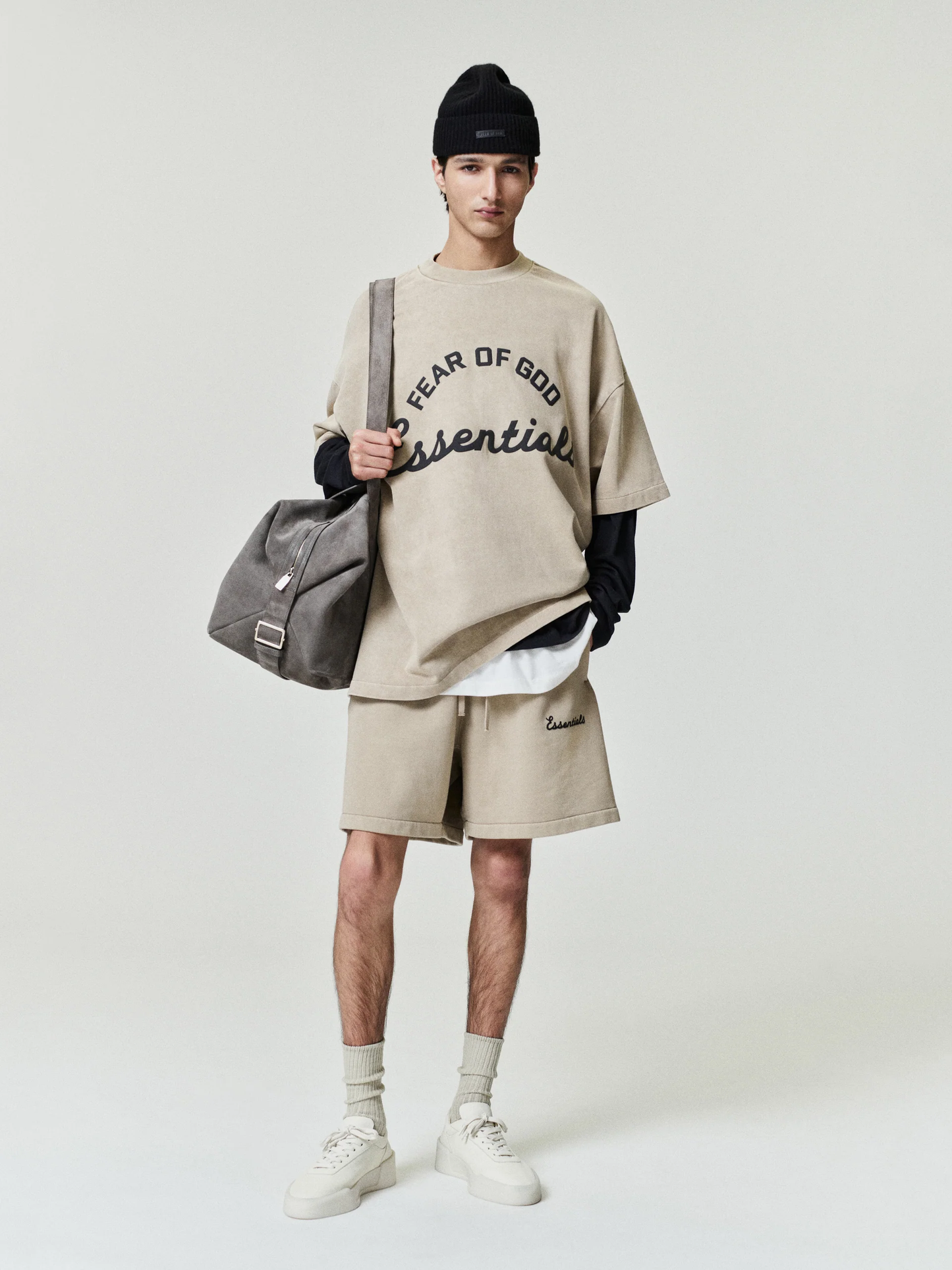 AMBERELLE Training 90s Oversized T-Shirt in black