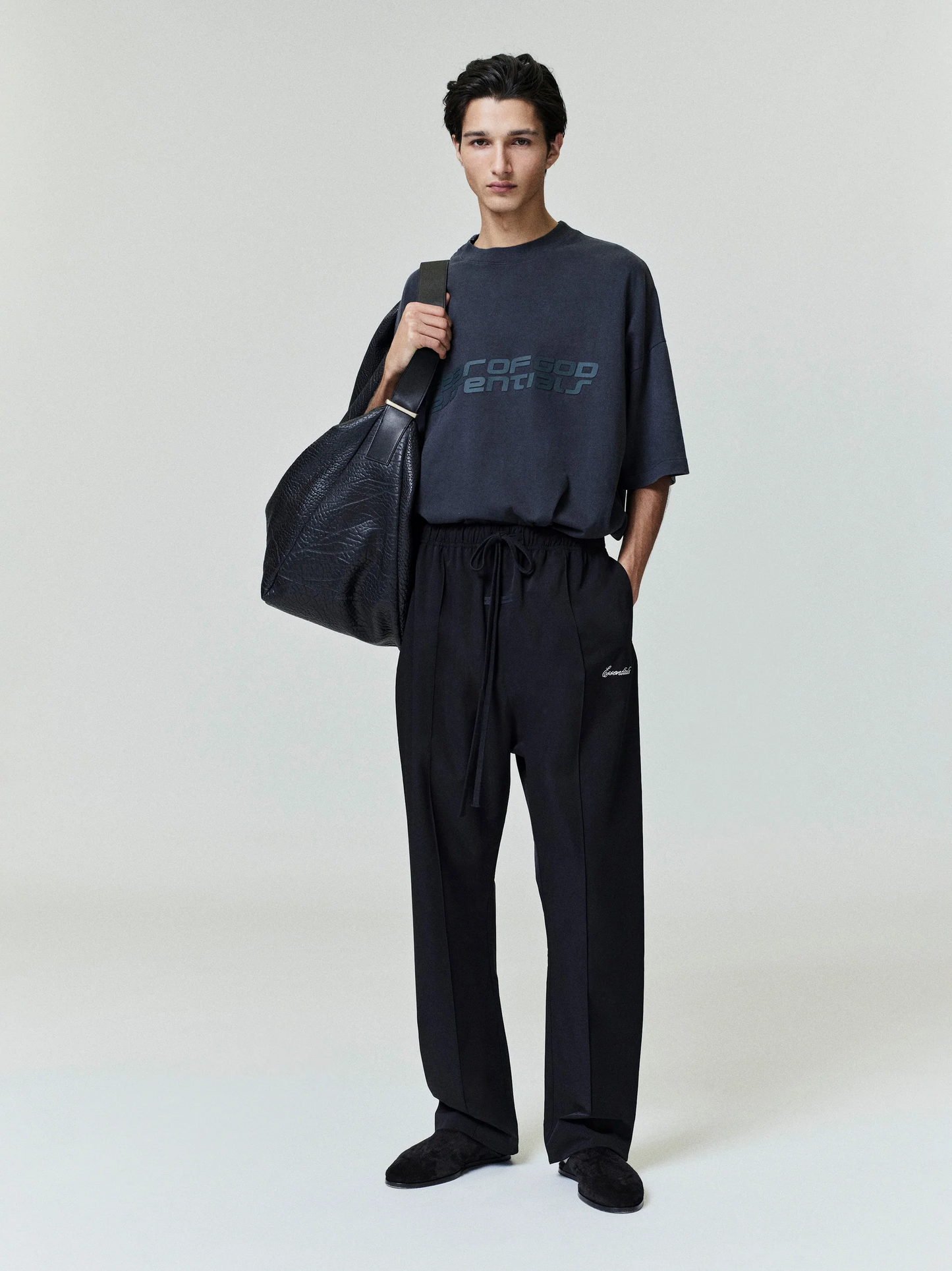 AMBERELLE 90s Graphic Oversized T-Shirt in blackblue