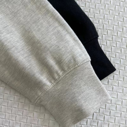 AMBERELLE 1977 Graphic Fleece Hoodie in black