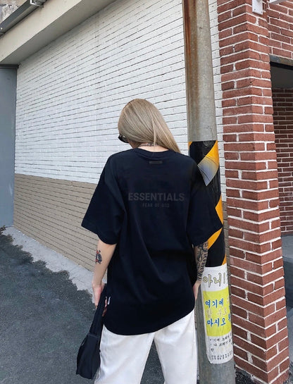AMBERELLE 21SS Silicone Logo T-Shirt in cream