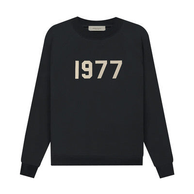 AMBERELLE 1977 Graphic Crewneck Sweatshirt in black