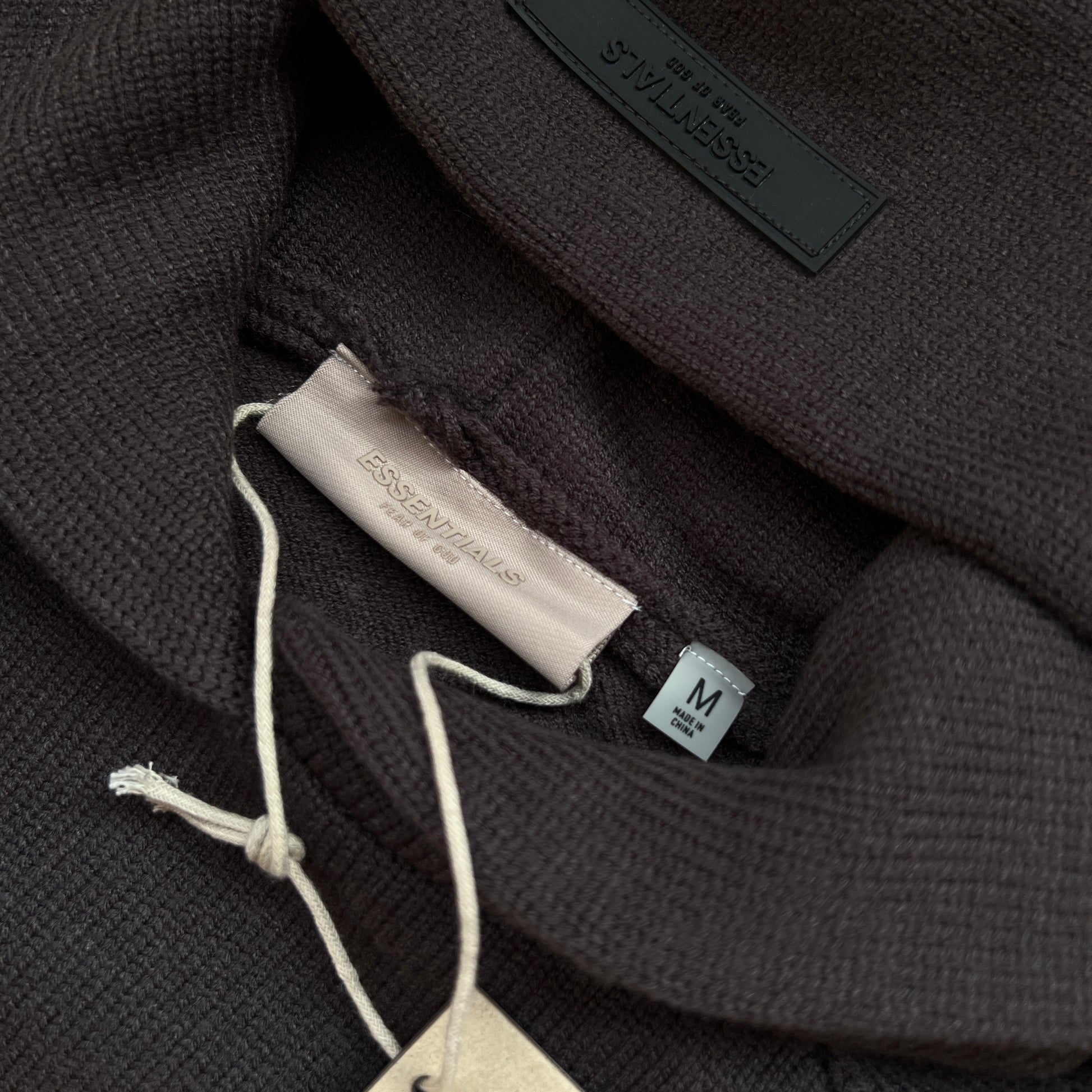AMBERELLE 1977 Knit Pullover Hoodie in black