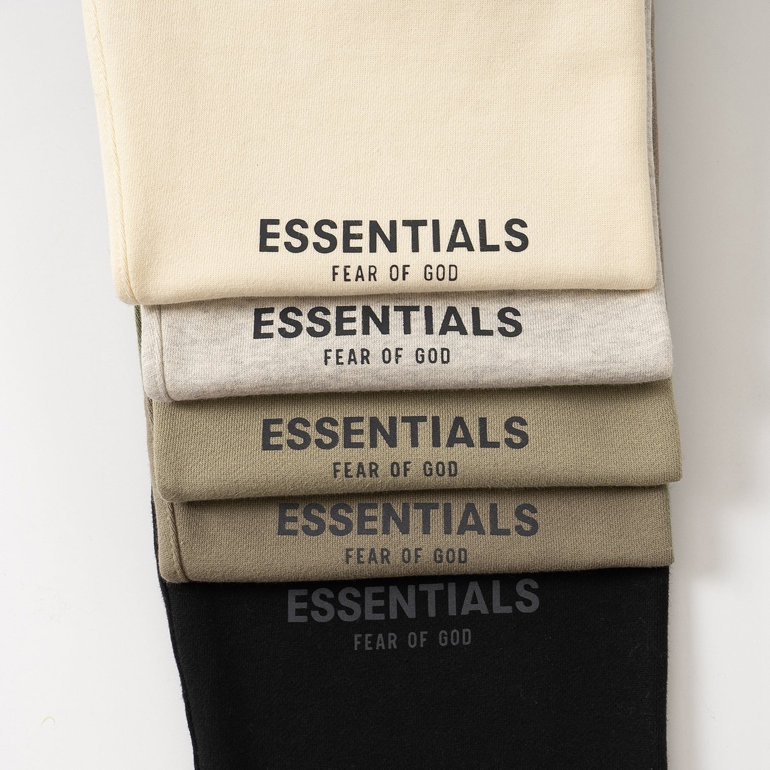 AMBERELLE 21FW Logo Fleece Joggers in gray