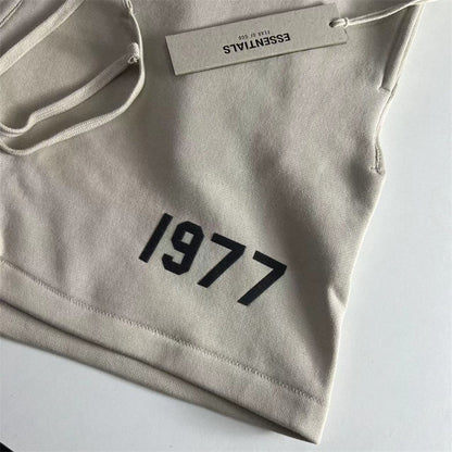 AMBERELLE 1977 Relaxed Drawstring Sweatshorts in light heather grey