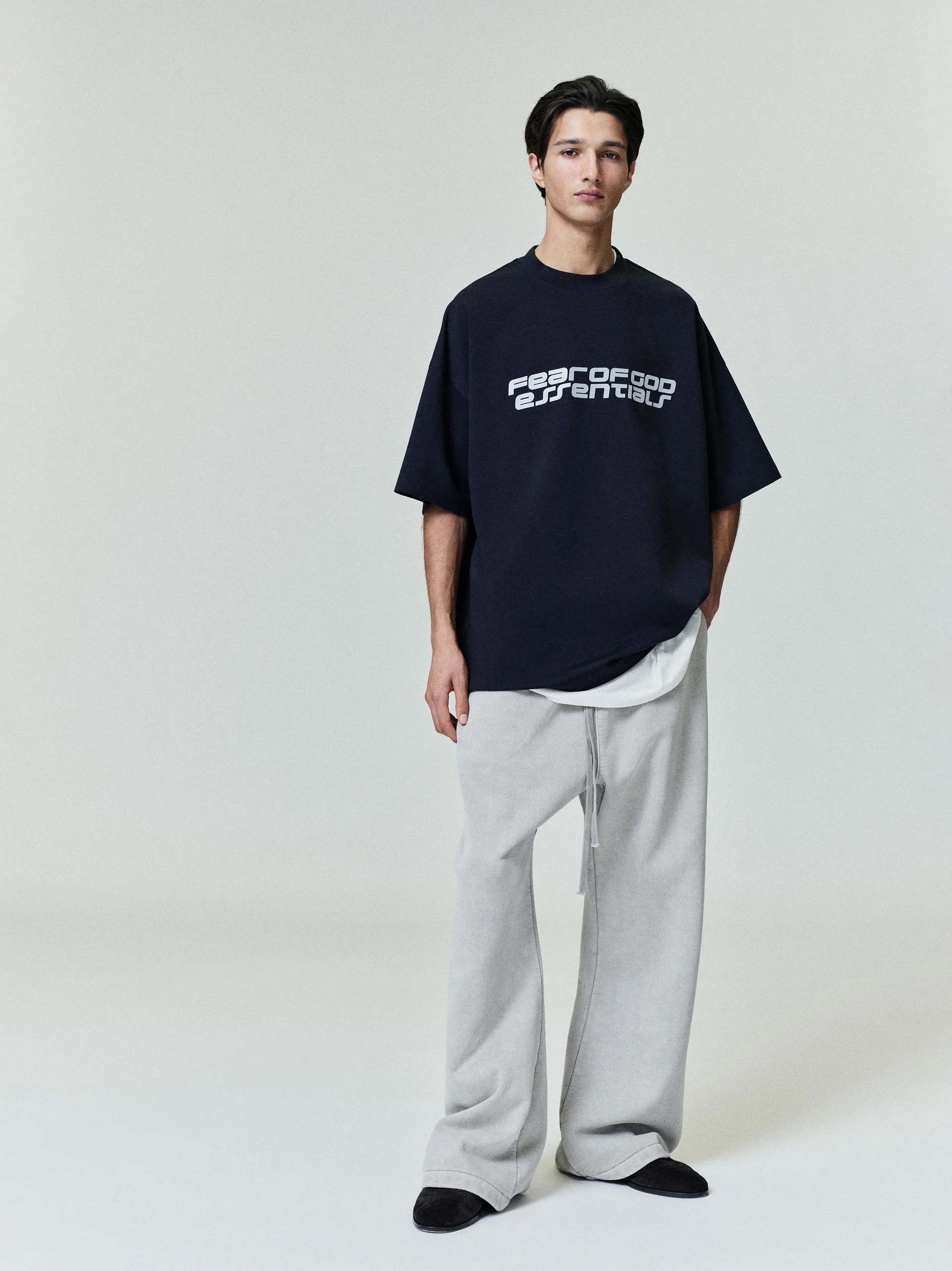 AMBERELLE Racing Logo Boxy T-Shirt in gray